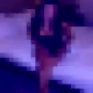 Camille, 32 ans, cherche un plan cul à Hénon