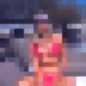 Ines, 22 ans, en ligne à Homblières pour une rencontre coquine