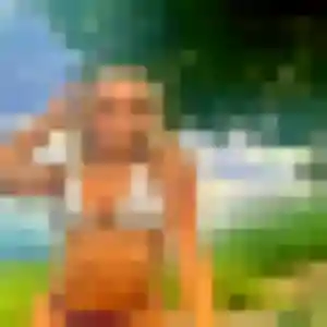 Maeva, 26 ans, en ligne à Horgues pour un plan cul