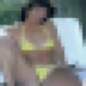Colombe, 21 ans, connectée à Houplin-Ancoisne pour une rencontre coquine