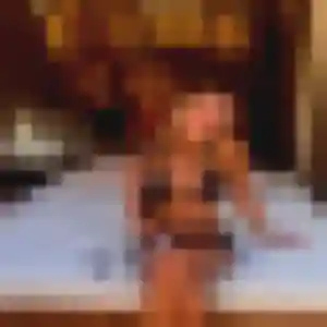 Photo de Stella à Isles-lès-Villenoy (27 ans) - plan cul discret