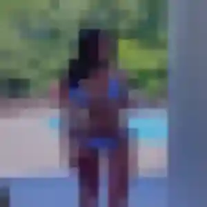 Flore, 29 ans, connectée à Issoire pour un plan cul