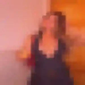 Photo de Sarah à Issoudun (29 ans) - plan cul anonyme
