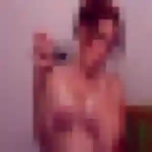 Photo de Sarah à Jacob-Bellecombette (33 ans) - plan cul sans inscription