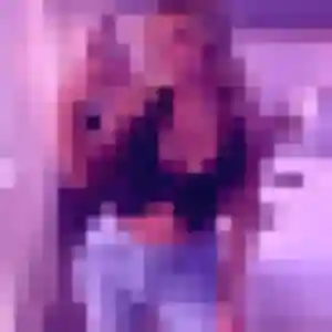 Zoe, 27 ans, disponible à La Chapelle-d'Armentières pour un plan cul