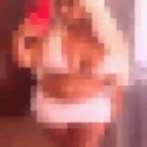 Ilana, 30 ans, dispo pour plan cul à La Chapelle-Saint-Martin-en-Plaine