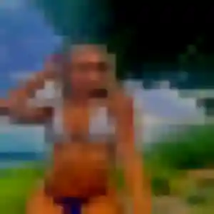 Sexy Leana, 19 ans à La Dominelais - la contacter