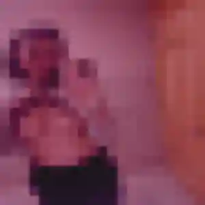 Kenza de La Fare-les-Oliviers, 23 ans - plan cul discret