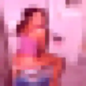 plan cul à La Neuville-Chant-d'Oisel : profil de Soraya, 25 ans - accès libre