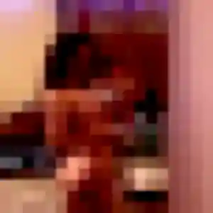 Photo de Inaya à La Queue-les-Yvelines (31 ans) - plan cul anonyme