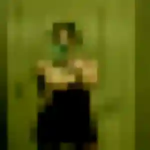 Anais, 20 ans, connectée à La Riche pour une rencontre coquine
