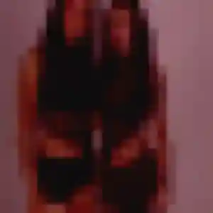 Photo de Justine à La Tour-d'Aigues (27 ans) - plan cul discret