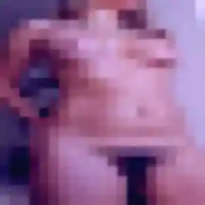 Margot (22 ans) à La Tour-en-Jarez cherche une rencontre maintenant