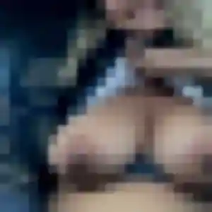 Clara, 33 ans, connectée à Lacropte pour un plan cul