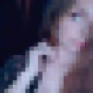 Photo de Nour à Lailly-en-Val (20 ans) - plan cul gratuit