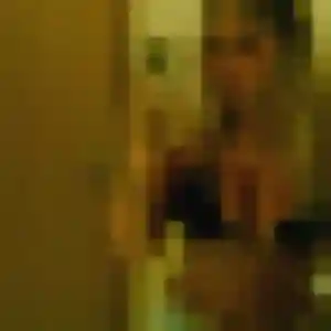 Photo de Charlotte à Lairoux (35 ans) - plan cul discret