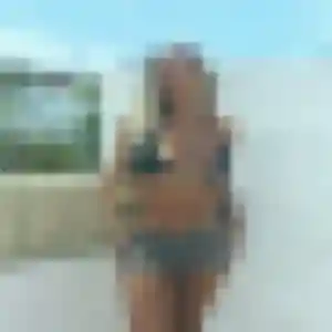 plan cul à Landelles : profil de Anissa, 25 ans - accès libre