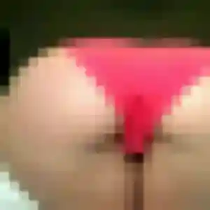 Elena, femme de 19 ans cherche plan cul à Lanouaille