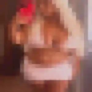 Rejoins Emma, 32 ans à Laval-sur-Vologne gratuitement