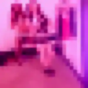 Charmante Elena, 21 ans à Lavardin - voir sa photo