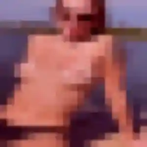 Photo exclusive de Sarah, 35 ans à Le Chambon-sur-Lignon - rencontre coquine