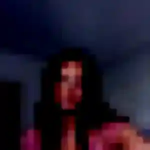 Lena, 33 ans, en ligne à Le Mesnil-Aubry pour un plan cul