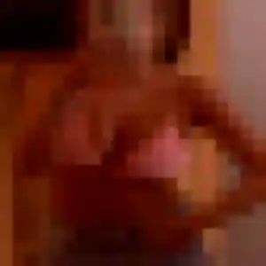 Photo de Morgane à Le Mesnil-Saint-Denis (28 ans) - plan cul anonyme