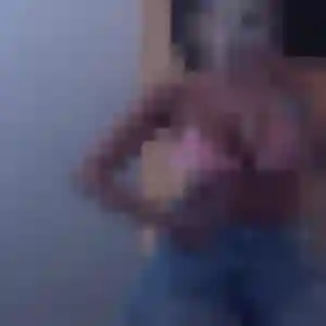 Charmante Morgane, 20 ans à Le Monteil - la contacter