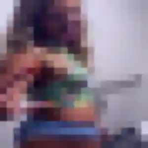 Photo de Lola à Le Thil (21 ans) - plan cul discret