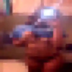 Ninon (34 ans) à Le Tourne attend une rencontre ce soir