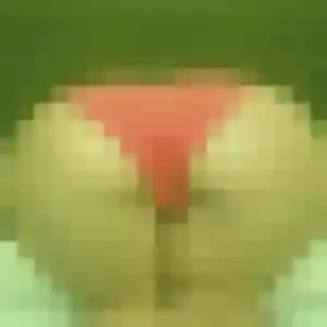 Elena, 23 ans, cherche un plan cul à Le Tronquay
