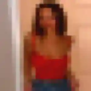 Rencontre Clarisse, 23 ans à Le Val-Doré en privé