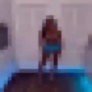 Charlotte, 23 ans, dispo pour plan cul à Le Vaudoué