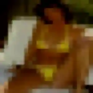 Kenza, 23 ans, disponible à Lège-Cap-Ferret pour un plan cul