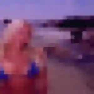 Lina, femme de 19 ans cherche plan cul à Les Damps