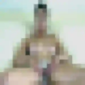 Heloise, 34 ans, en ligne à Les Moitiers-d'Allonne pour une rencontre coquine