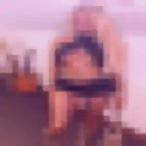Yasmine de Les Sorinières, 25 ans - plan cul sans prise de tête