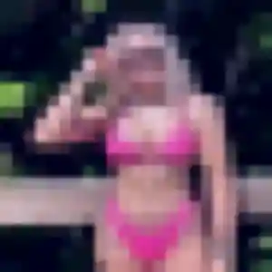 Photo sexy de Maeva, 19 ans à Linguizzetta - plan discret