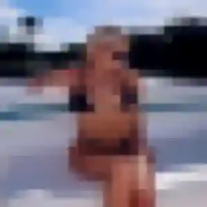 Sienna, femme de 26 ans propose plan cul à Livré-sur-Changeon