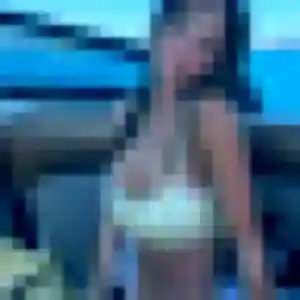Emilie, 22 ans, dispo pour plan cul à Locmalo
