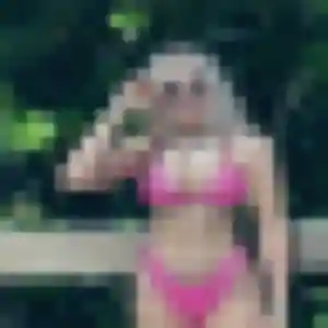 Maeva, 24 ans, dispo pour plan cul à Longueau