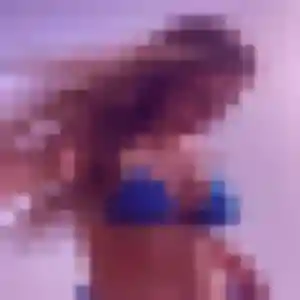 Découvre Stella, 23 ans à Longueville gratuitement