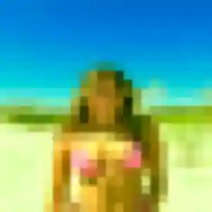 Sienna, femme de 24 ans cherche plan cul à Longueville-sur-Scie