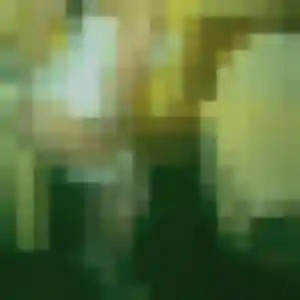 Elisa (23 ans) à Longvic attend une rencontre aujourd'hui