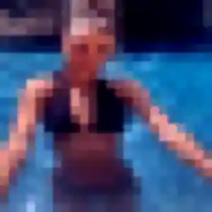 Charmante Lena, 34 ans à Loupian - découvrir son profil