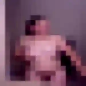 Laura, 35 ans, en ligne à Louverné pour une rencontre coquine