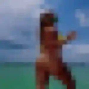 Photo sexy de Alicia, 20 ans à Luc-sur-Mer - plan discret