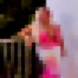 Lucie, 20 ans, en ligne à Luray pour une rencontre coquine