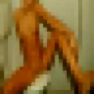 Photo de Manel à Maizières-la-Grande-Paroisse (35 ans) - plan cul discret