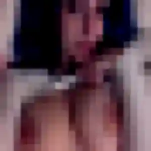 Rencontre Giulia, 34 ans à Marcq-en-Ostrevent en privé